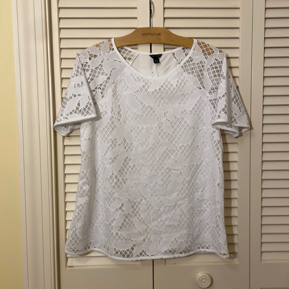 Women’s Ann Taylor White Blouse
